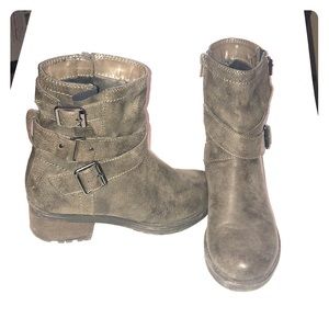 White Mountain Womens Strap Ankle Booties Biker